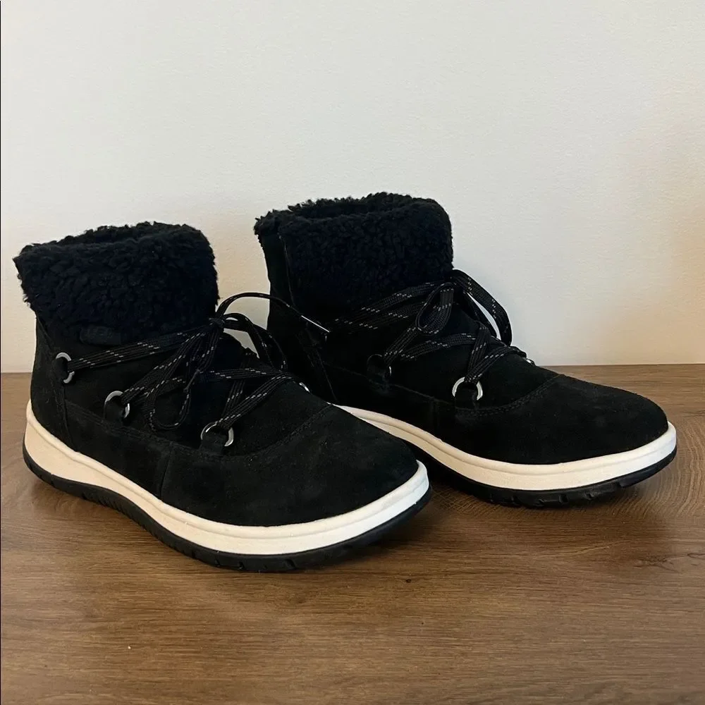 UGG Lakeside Heritage Lace Sneaker Boots Waterproof Suede Black 9